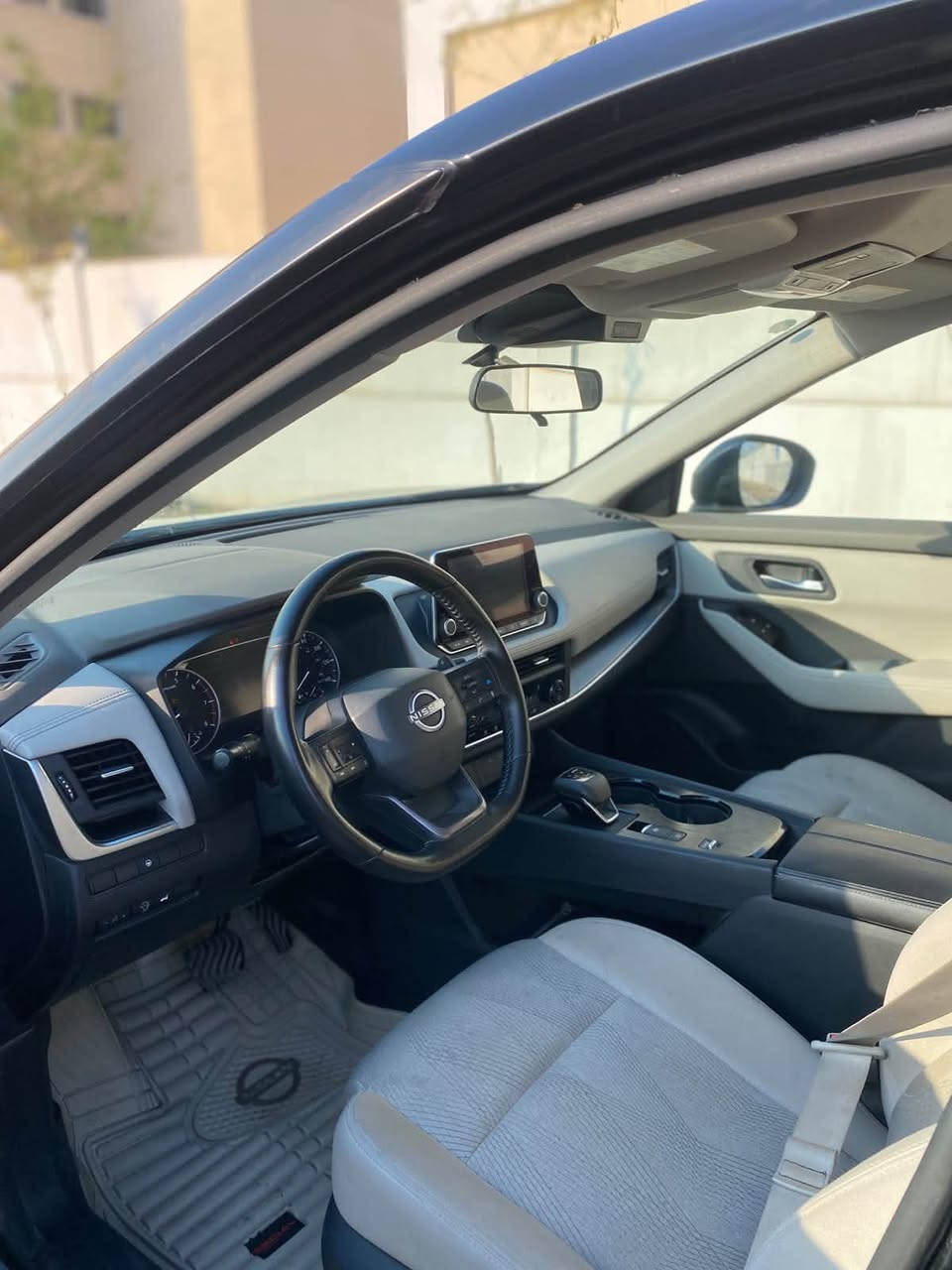 نيسان روج • ٢٠٢٥ • رقم بغداد