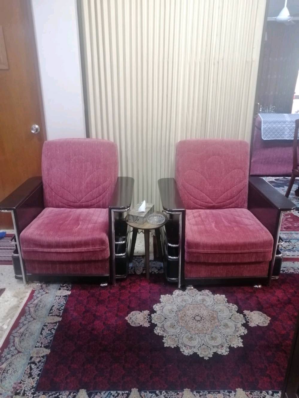 تخم قنفات موديل تركي عشر مقاعد قنفتين كبار وحدة ثنائية واثنين صغار خزن ويتحول إلى سرير نوم