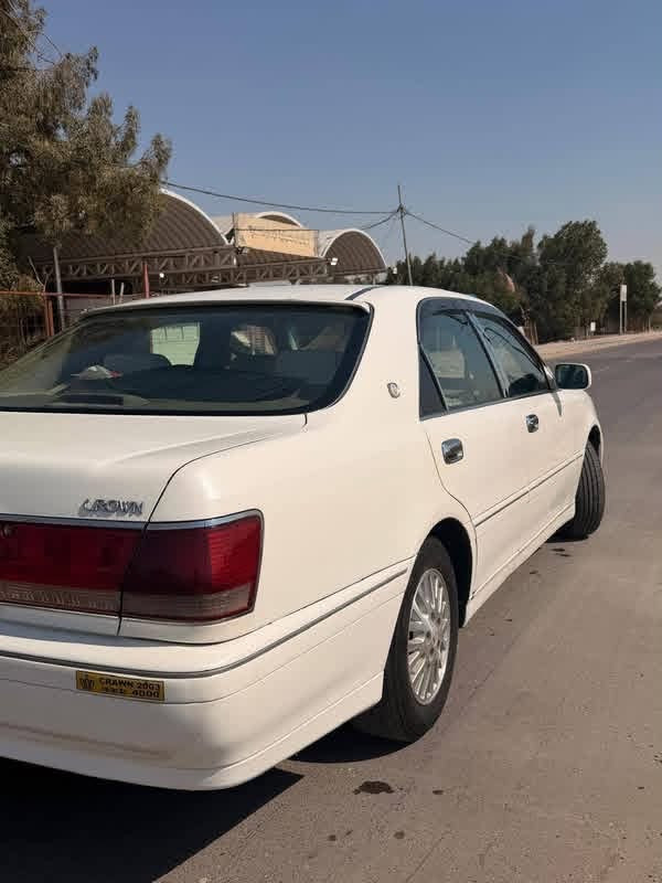 السلام عليكم
ملكة 2003 للبيع

رقم كركوك الجديد (انگليزي)

السيارة قرار 48 مداور ثاني يوم بأسمنه

مكفولة من كصه ونقل چثه واصوليات

شاصي سليم 

فول مواصفات (بدون فتحة) 

بيه الباب الي خلف السائق مبدل وبيه طخات خفيف 

مكينة ديفور الكبير 

4 كشنات كهرباء

تبريد خلفي 
بردة خلفية 

ثلاجة 

4 دگم 

ستيرن كهرباء

مكان السيارة النجف

السعر 141 وبيه مجال 

شراي اتصل وبالخدمه اهلا وسهلا 

***********

***********
