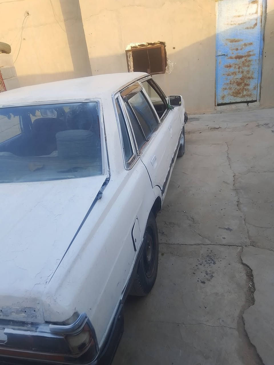 سلام عليكم سياره كرسيدا كفاله كص ونقل مكينه وكير ونجي تضاف سياره مو ذيج النضافه بس مكينه وكير بيه نضيفات تريد وكاله تريد تحويل سعر 13ورقه مكان السياره بصره سفوان رجائن المو شراي لا يتعبنه سياره سعره سعر ستوته بلاش
