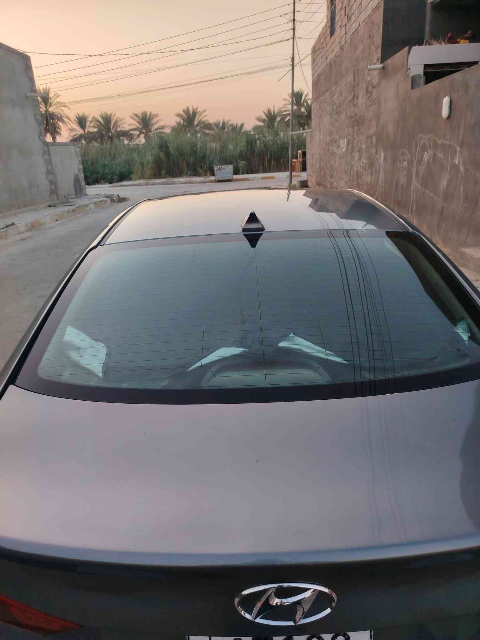 سلام عليكم الانتر ١٧ محرك وكير مكفول صدر جديد تخم تاير جديد تبريد ثلج بيه ٤ قطع صبغ سعر١٠٣ وبيه مجال *********** سياره رقم بغداد بسمي تحويل تاني يوم
