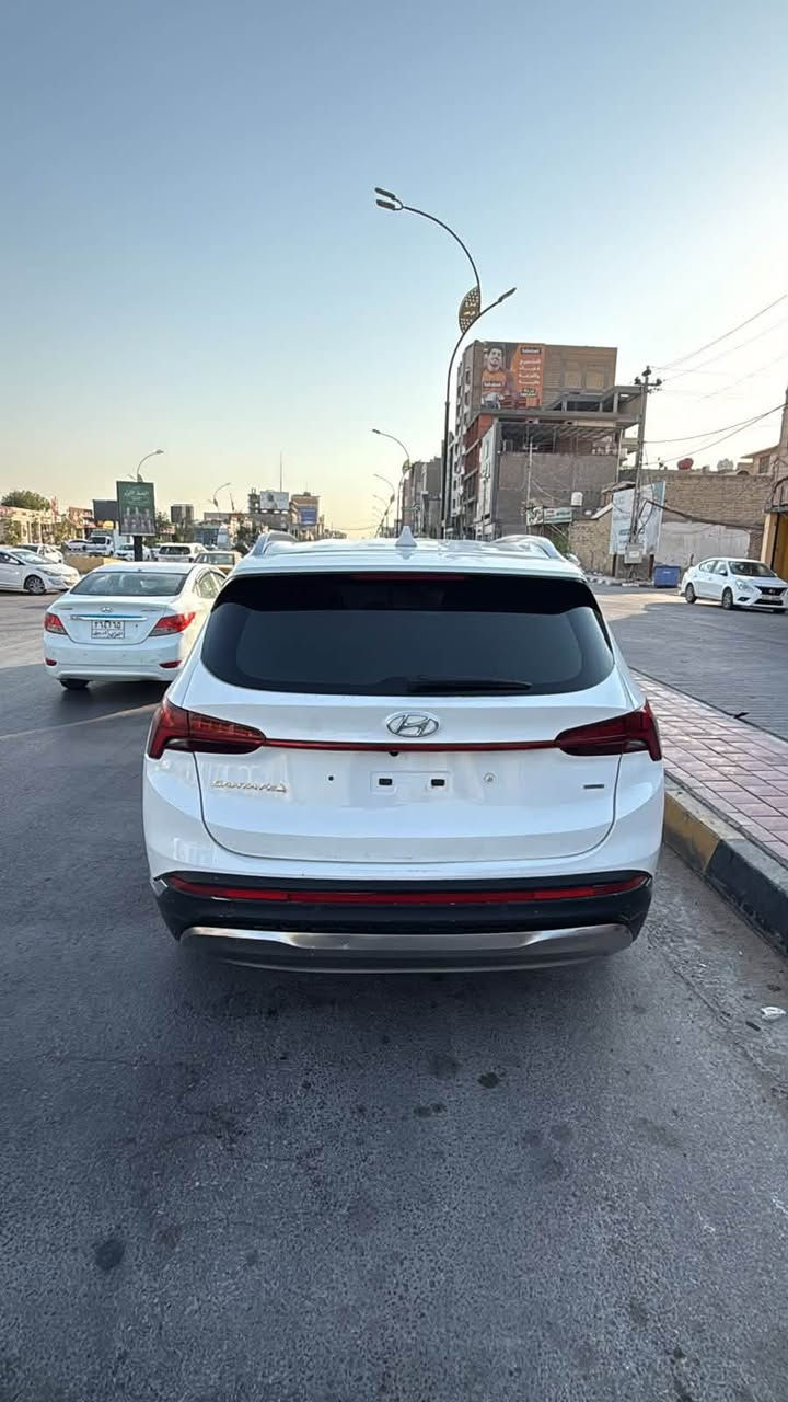 سنتافي 2023  فول مواصفات للاخير عدى البنوراما رقم مؤقت حادثها خلفي جامغلين صبغ وتبديل قبق جنطه 
ب١٤٥
***********

