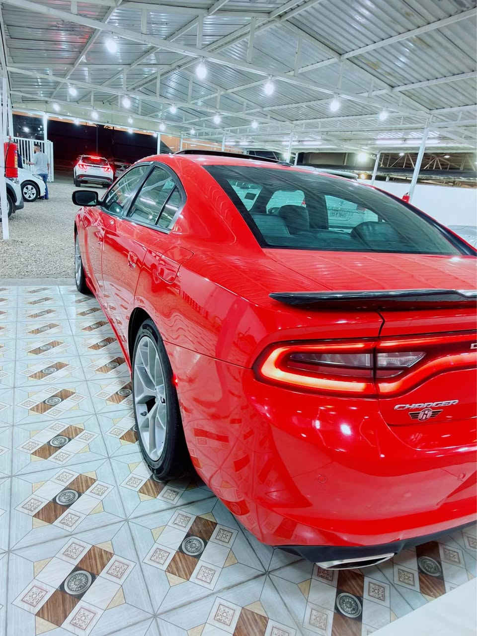 للبيع 
دوج جارجر SXT بلص   :: تو ويل 

السعر. 225 وبيها مجال 

الموديل : 2022 ..
ماشية  : 59 m : 

المحرك : 3600 :  6  سلندر 
 
المواصفات :                              
** تشغيل عن بعد 
* لايت LED . 
* فتحت سقف (سلايد) . 
* كاميرا خلفية . 
* امكانية التحكم بوضعيات المقود كهربائيا . 
* حساسات خلفية . 
* ويل قياس 20 أنج 
* سستم صوت  . 
* مقاعد جلد حضن . 
* ذاكرة لحفظ وضعيات الجلوس (ميموري) . 
* المقاعد الأمامية تبريد وتدفئة . 
* المقاعد الخلفية تدفئة . 
* نظام خرائط GPS . 
* شاشة كبيرة 
* تدفئة ستيرن . 
* كير S
* جناح خلفي . 
* بلوتوث تلفون . 
* محدد سرعة ..
لون احمر 🍎

.
رقم بغداد الجديد 
الضرر : باب السائق والوراها بدون دواخل وبنيد محدث gt 
بدون ايرباك صور الحادث بالمنشور 

للاستفسار الاتصال على هذا الرقم & *********** ثائر الخفاجي حلة, بابل
