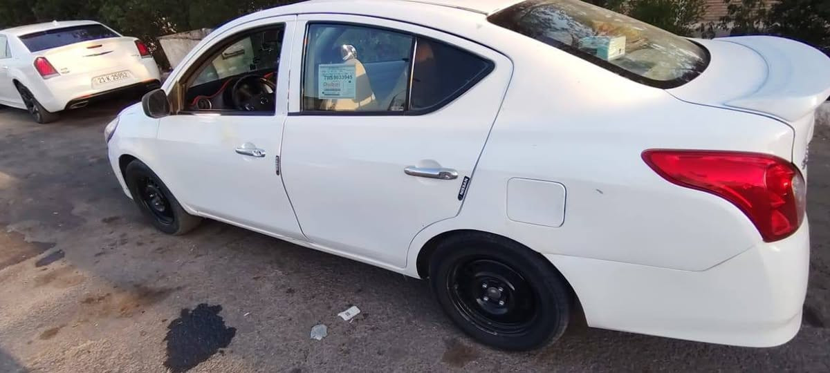 السلام عليكم نيسان صني صالون موديل ٢١ ام البليته الزركه تبريد تخم تاير محرك كير كله جديد رقم انكليزي سنويه لل٣١ تنتهي باسمي تريد تحويل وكاله بكيفك هزه جديد بعد سنه تنتهي رقمها الجديد  كص قماره سعر 58$ ***********
