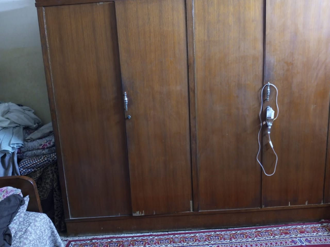 غرفة نوم • ستة بيبان • مستخدم