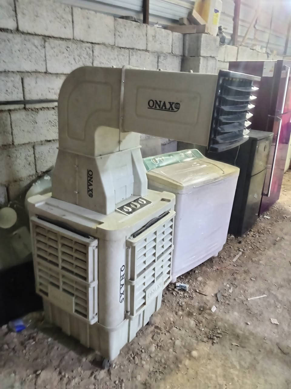 سلام عليكم كونفيره حجم 40 العنوان كاطون رازي مزاد الريان الاستفسار اكثر واتس اب ***********
