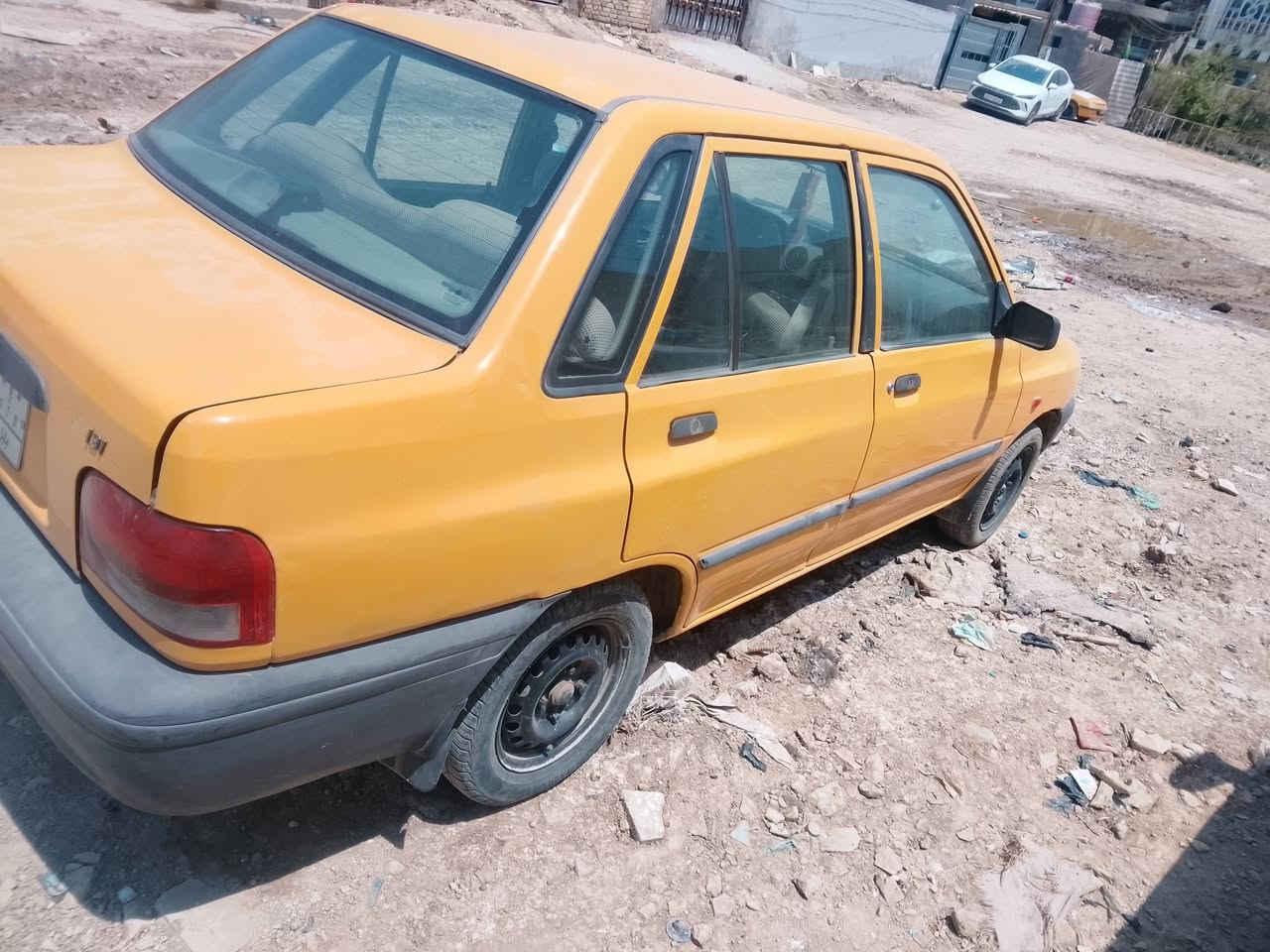 ياالله السلام عليكم سايبه للبيع موديل 12 مكان السياره حله شارع 80 التفاصيل بل مقطع الناشره والي يرغب عليه يتصل على الرقم ***********
