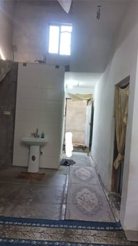 المدائن الوردية • ١٦٠م • واجهة ٨م