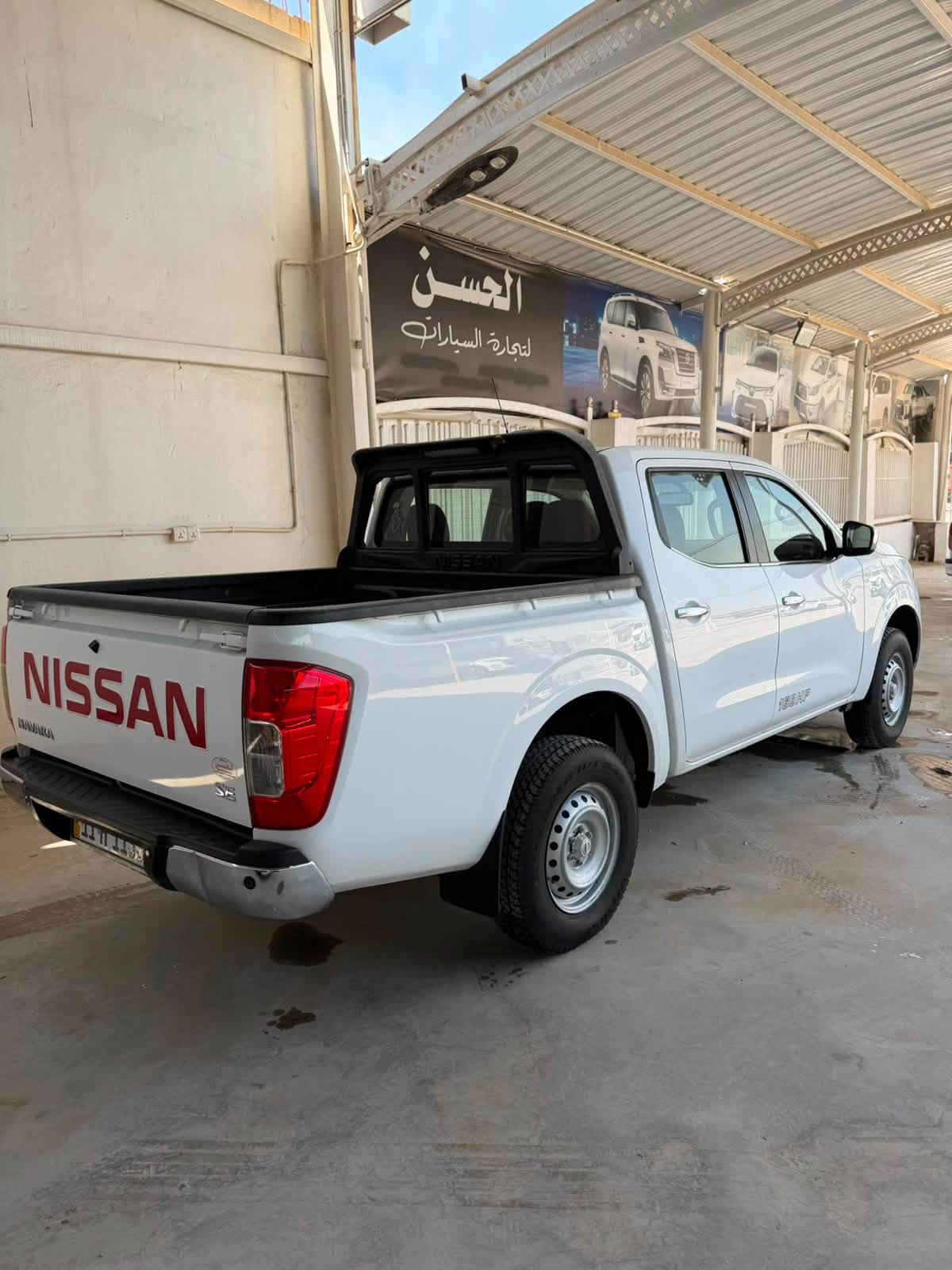 معرض الحسن لتجاره السيارات 

العنوان / واسط الزبيديه 

نيسان نيفاره 
2019 رقم بغداد بسمي 
كير اوتماتيك / بانزين 

مواصفات / فول 
ماشيه 70 الف حقيقي بشرط 

سياره كلش جديده ومكفوله 

السعر 188$ مجال بسيط للشراي 

*********** عبدالله وليد
