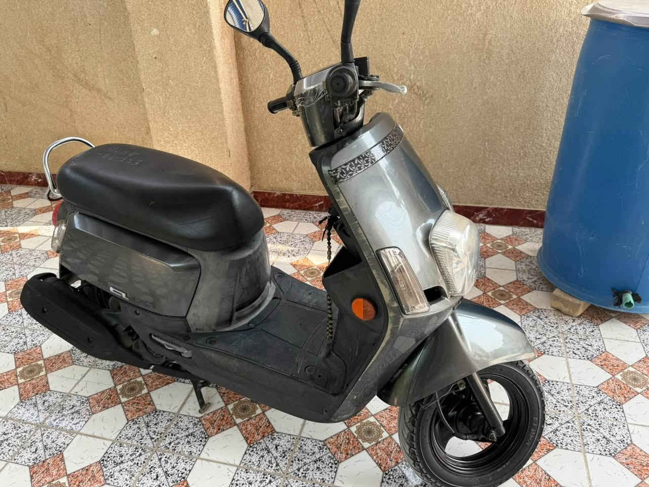 سلام عليكم دراجه البيع بوليسي مصطره مكفوله مامفتوحه موديل 2010   السعر 1250 بيهه مجال  البصره القرنه *********** يوجد واتساب
