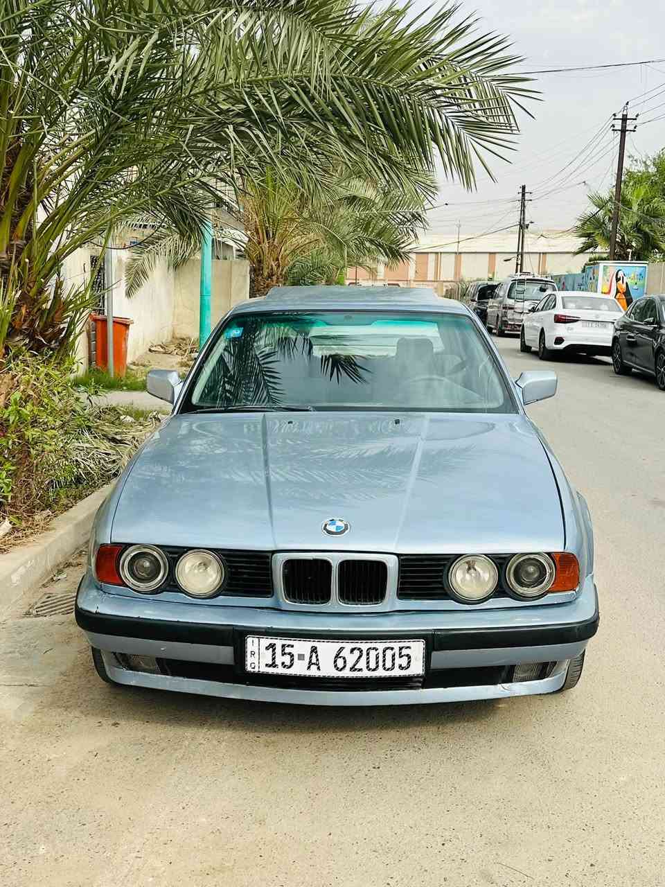 بي ام ٥٢٥ • ٦ سلندر • كير اوتو