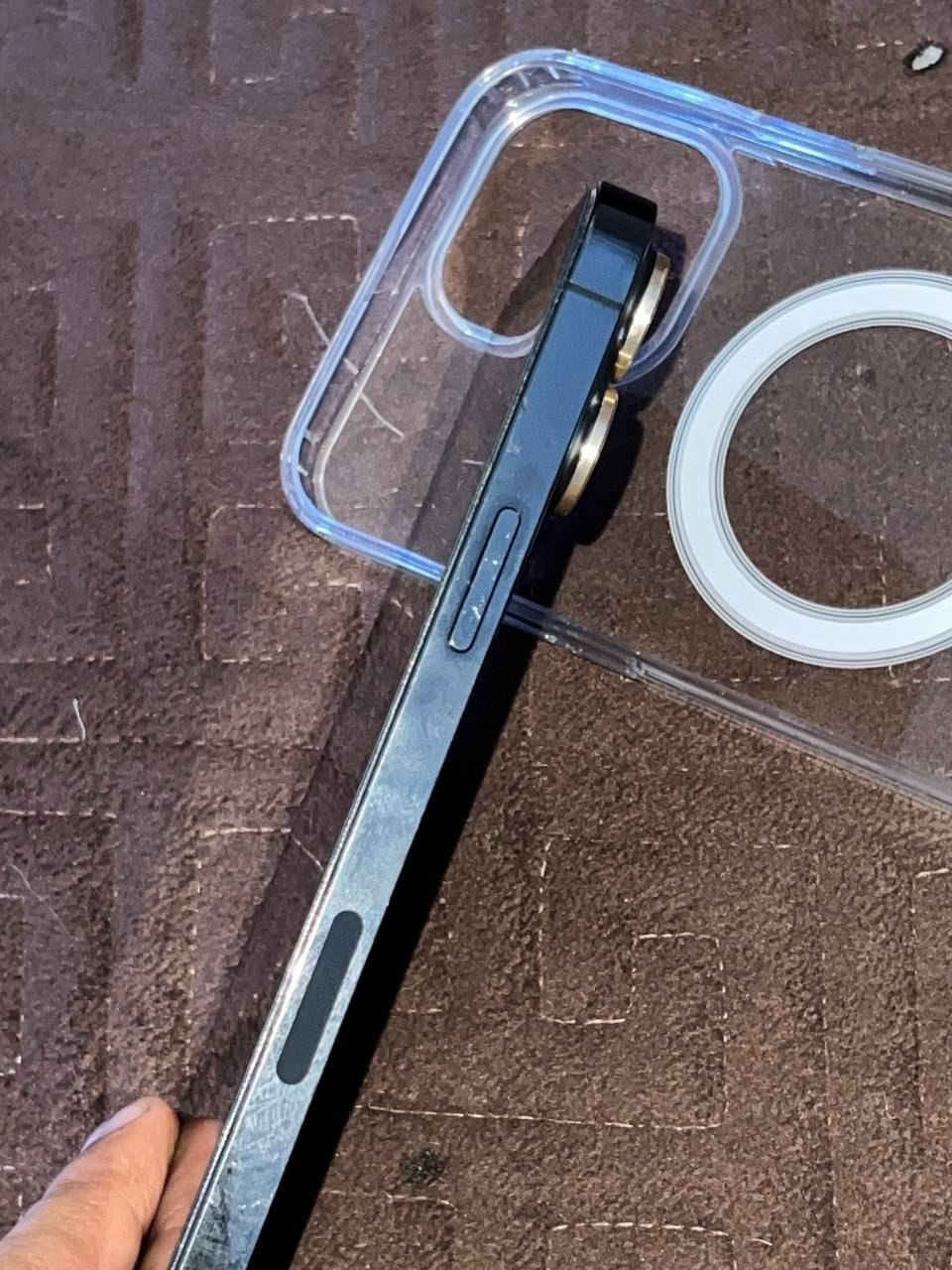 السلام عليكم ايفون 13 برو ماكس اوربي للبيع مكفول شخط مابيه ذاكره 512 بطاريه 83بلاديه وين ميعجبك افحص قبل يومين اخذته رايده800وبيه مجال ال مو شراي ومايعجبه 
يعبر المنشور
