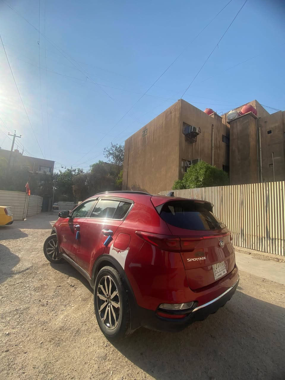 سبورتج ٢٠فول وارد امريكا ضرربنيدمصلح ومصبوغ وجاملغ مبدل نفس الون وباب مبدله نفس الون جهة السدرفول باسمي بغداد رايده ١٧٠ وبيه مجال مكاني تقاطع درويش الإعلام ***********

