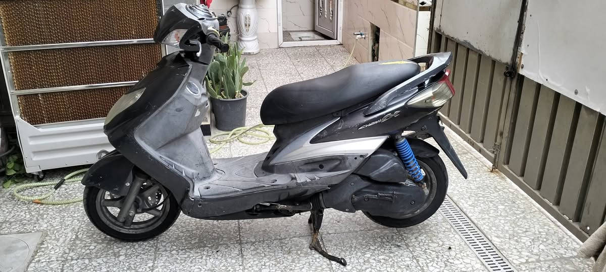 سكنس فحل نوزل دراجه رمبه كفاله عامة سعر 900 بيها مجال مكان بغداد
*********** اخوان دراجه جديدة كلها بلاديه
