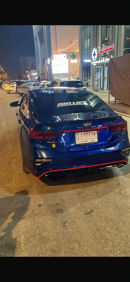 كيا فورتي موديل ٢٠٢١ معوقين بعد اربع اشهر تصبح حرة ( السيارة حالياً بيها حادث بابين الجهة اليمنى ) 
هاي الصور قبل الحادث للتواصل هذا رقم الواتساب فقط ***********  اللي يريد صور بعد الحادث ع الخاص السعر 95 ورقة
