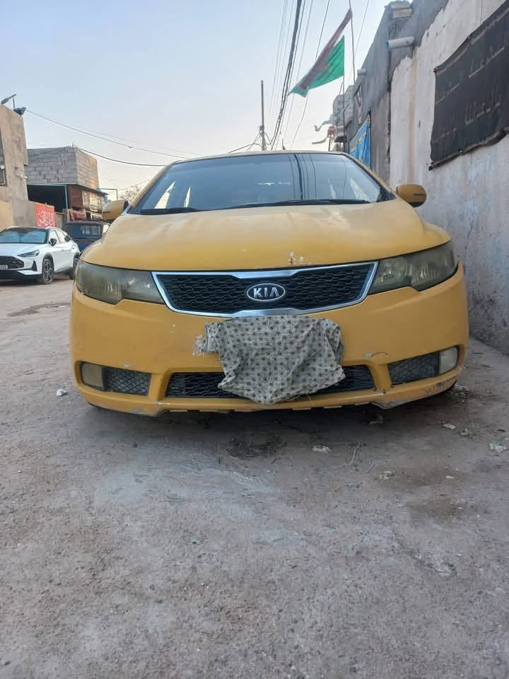 ألسلام عليكم سيراتو مديل ٢٠١٢ لبيع السعر ٧٠ وبيها مجال 
الاتصال على الرقم ***********
