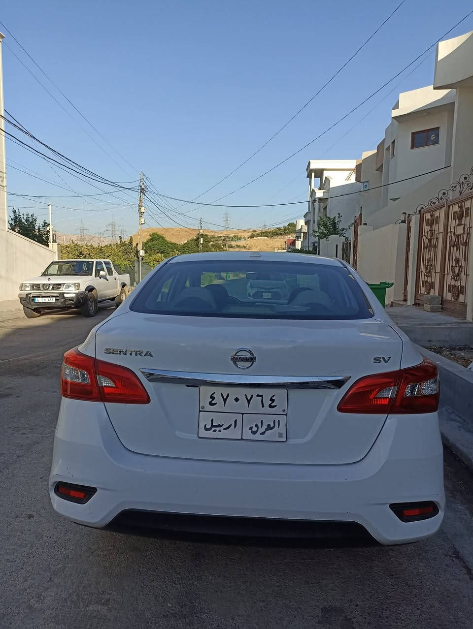سنترا موديل  2017 أمريكى 
ماشي 112 الف مايل 
جاملغ صبغ و باب نفر  تبديل شريكه 
رقم اربيل 
مكان سيارة بدهوك 
للاستفسار اتصل على ارقام تاليه  
***********
