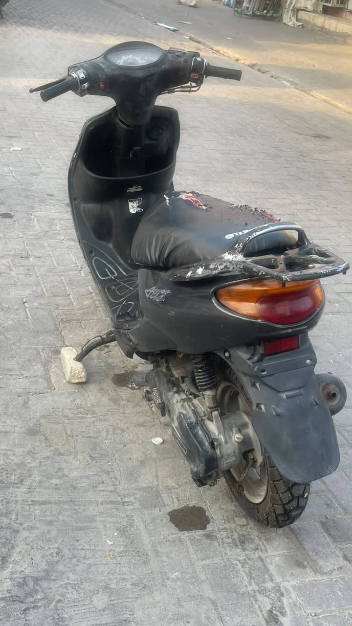 دراجه دولفين للبيع السعر 300 بيها مجال العنوان السماوي القشله صوب الصغير قرب الصالونات رقم الموبايل***********
