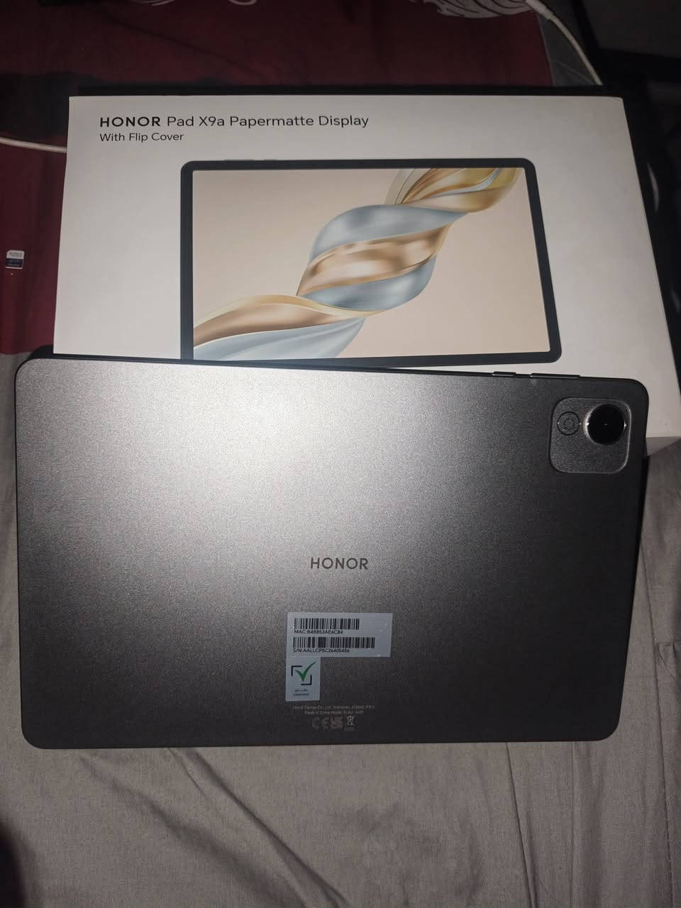 السلام عليكم للبيع ايباد HONOR Pad X9a Papermatte 
معالج Snapdragon 685 ذاكرة 128 بطارية 8300 عملاقه 
الجهاز نضيف كلش 95 % بي ضمان الشركة لسا ويا كفر الاصلي وغراض كامله 
للاستفسار :***********
او مراسلة صفحه
