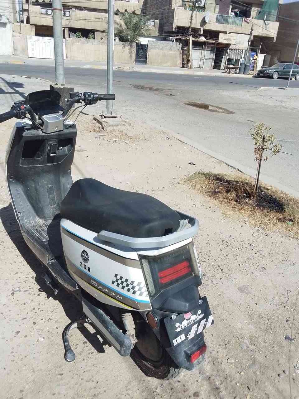 دراجه شحن للبيع السعر 550 وبيه مجال بسيط
العنوان بغداد الدوره شارع الحضر قرب ماركت الريماس
للتواصل والاستفسار واتس اب ***********
