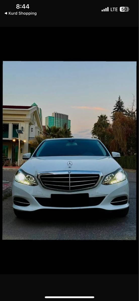 Mercedes benz E200
٢٠١٤ سفرى شه ريكه هه ولير 
٣ بستى بوياخه 
له سه ر ساخه 
***********
ره قه م هه ولير به ناوى خومه دعامى بو دعامى بشرت 
٩٠ميل روشتووه أربيل, العراق
