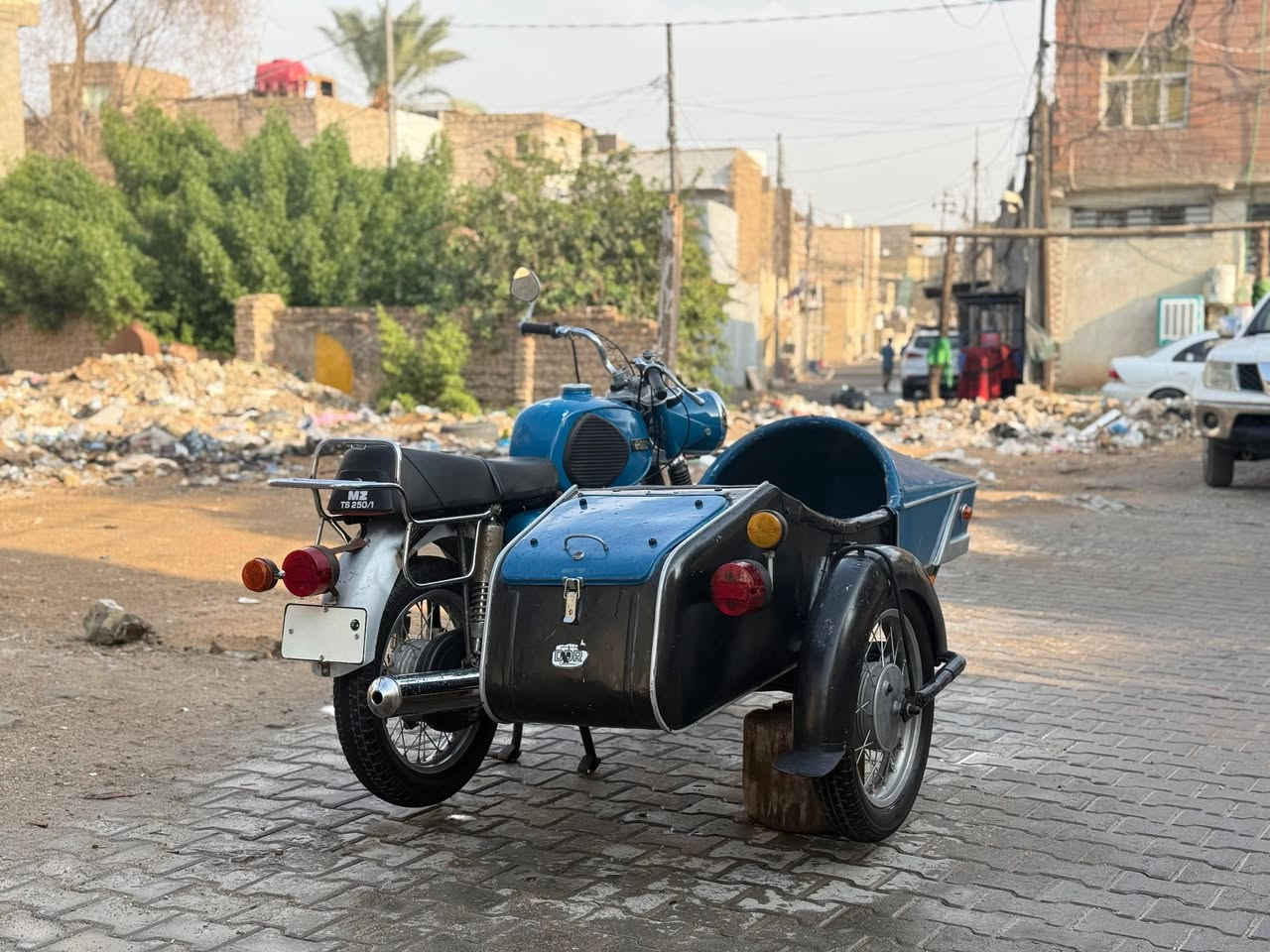 سلام عليكم مرخصة الادمن ماطور للبيع بلاديه مكينه جديده ٤كير مديل ١٩٧٤ رقم نجف مميز مداور ثاني يوم السعر 5ملايين مكان نجف الاستفسار الرقم *********** تحياتي للجنايه
