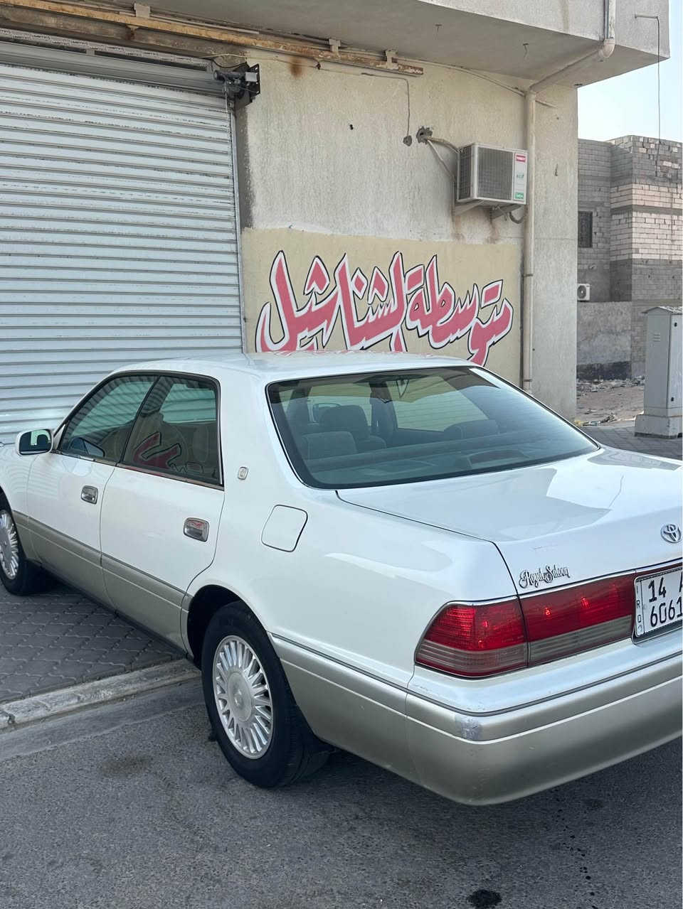 السلام عليكم.  للبيع. راس الثور. افلات مديل. 1997. رقم بصره. انكليزي. تحويل.  مكفوله. كص. ونقل جثه.  مكينه. ففيتي. تبريد ثلج. حداده. 80 بل 100. كهربئيات. عامه. 
طخم تاير.  كرستال. اصل.  دواخل. جدد.  السعر. جوه السوك. بلاش.  78 ورقه.   هاتف. ***********. البصرة, العراق
