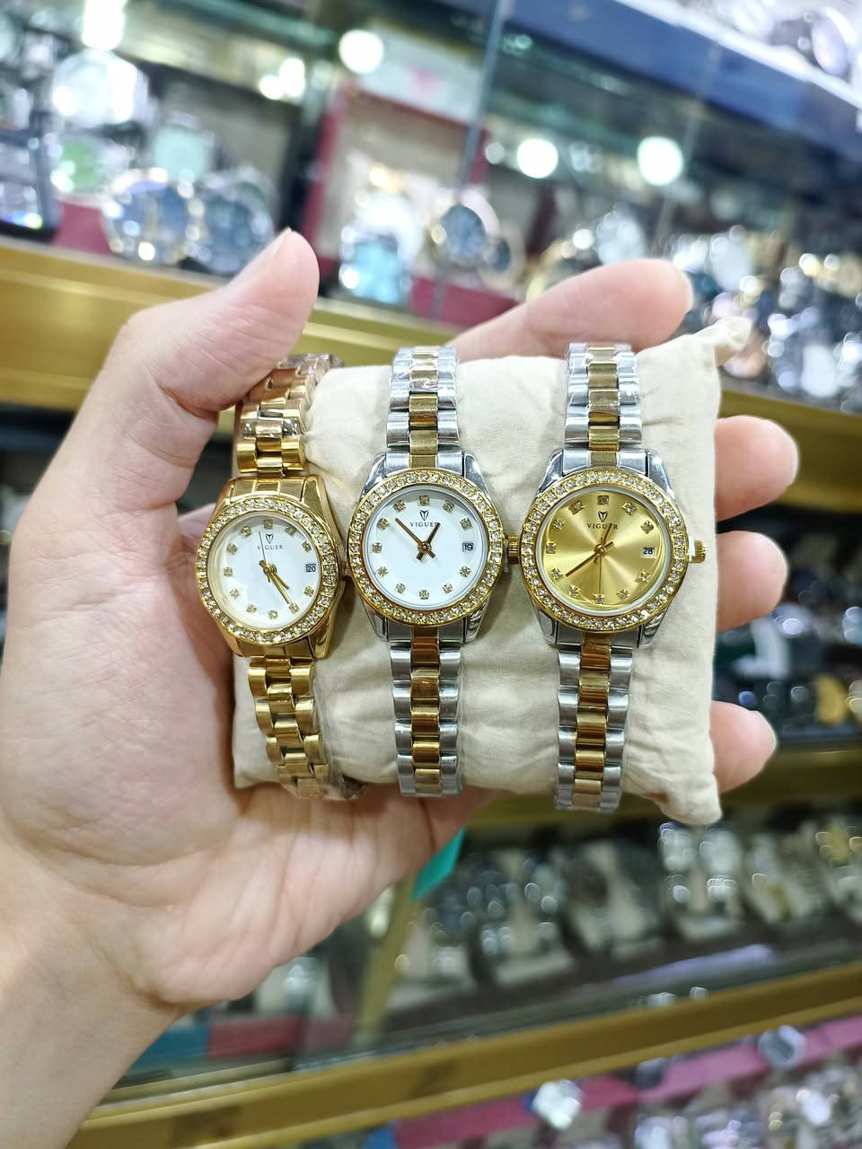 ساعات نسائية  اصلي متنوعة 😍
💕💕💕 💕💕💕
🌺الوكيل المعتمد لشركه🌹
🌺🌺 SANTA.BARBARA.POLO🌺🌺
🌷في محافظه القادسيه🌷
🌹وتربروف مقاومه للماء🌹
💐سير حديد   الأصلي 💐
😘طلاءثابت 100٪  😘
🤩الجامه زفير ضدالخدش والصدء🤩
تصلك الساعه مع كافه الملحقات الاصليه 
🤗ضمان 2سنه  حقيقي من تاريخ الشراء
مستعدون لعمل الطلبيه حسب الطلب
  🌷توجد موديلات وتصاميم حديثه🌷
 🌺زورونا ستجدون كل ماهو جديد🌺
لمعرفه الأسعار 
 الاتصال على الرقم فايبر واتس اب...
*********** سيد عمار
 *********** محمد مهدي 
يوجد توصيل  جميع محافظات العراق(5000) 
           مجمع عالم الساعات 
       الديوانيه السوق الكبير 
      محمدعبدالرزاق الخضري
