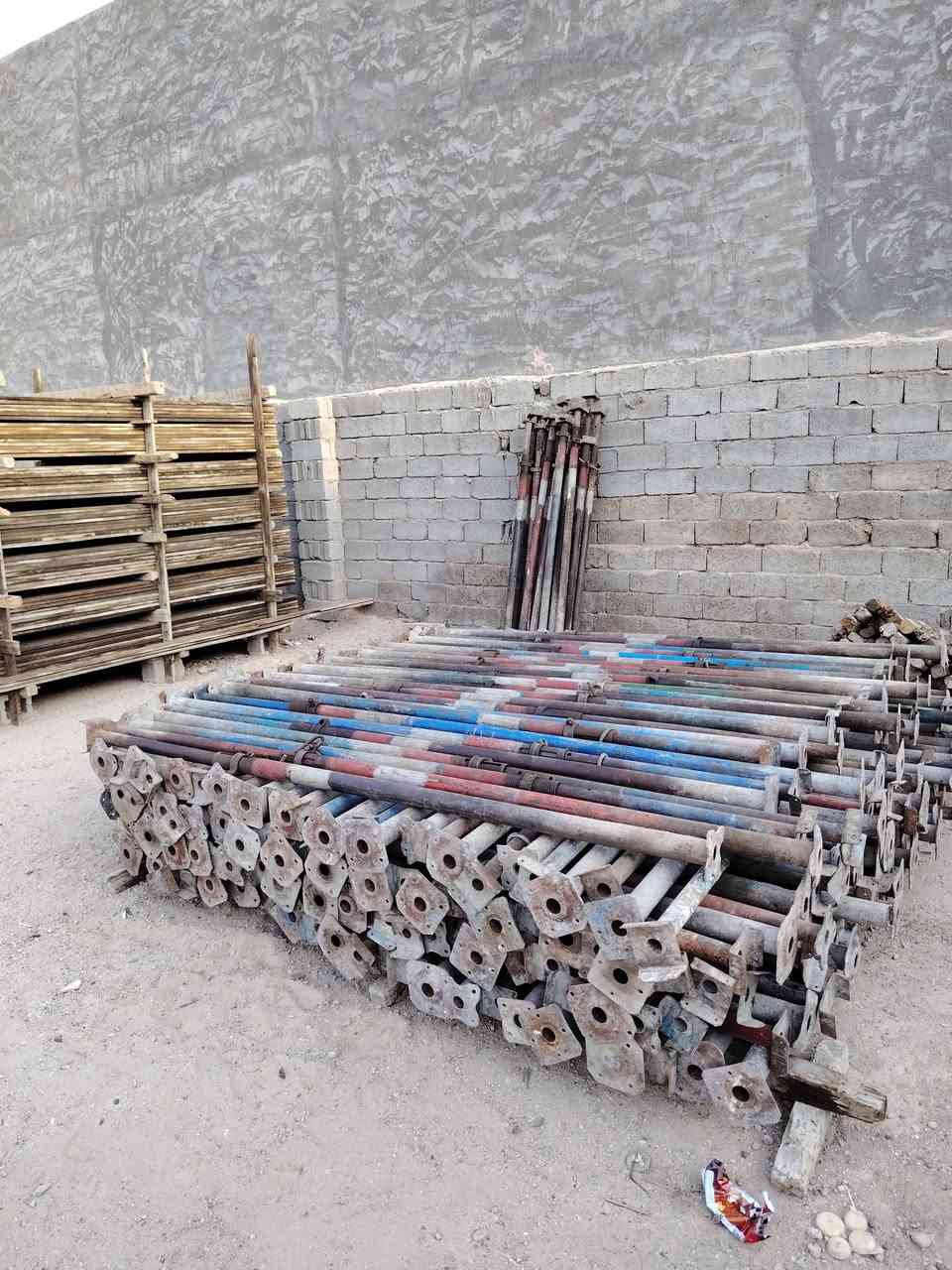 قالب خشب للبيع يدك 450 متر مع 265 جك عنوان 
الانبار الكرمه للأستفسار الأتصال ***********
