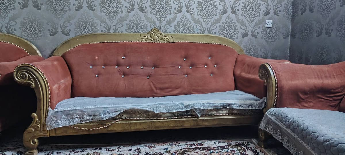 تخم رئاسي ٧ مقاعد مستخدم وهاي صوره رقم واتساب *********** السعر عالخاص
