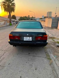 بي ام دبليو 730i • V8 • رقم نينوى