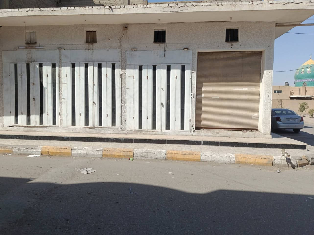 محلات للايجار 

ركن .. شارع العمال 

كهرباء كامله.. ماء 
الموقع حي العمال شارع العمال الرئيسي 
قرب جامع عبد الحسن مضلوم 
للاستفسار 
-   ***********
-   ***********
