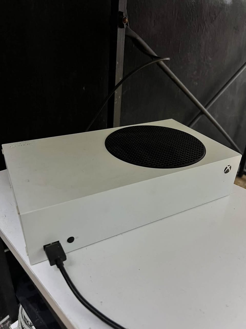 � للبيع Xbox Series S 🔥
🎮 جهاز Xbox Series S
✅ الجهاز نظيف ويشتغل بصورة ممتازة
🎮 وياه يد تحكم Xbox
📦 الجهاز مثل ما واضح بالصورة
💰 السعر: 400 ألف دينار فقط
📍 البيع جاد، للمهتمين للمراسه 
***********
