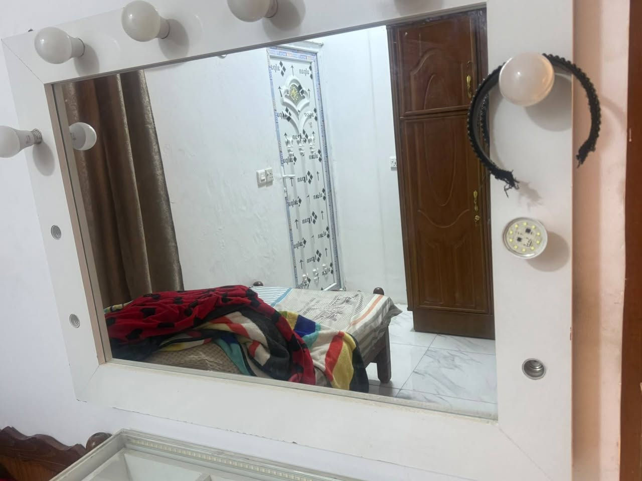 للبيع
الاضويه شغاله
