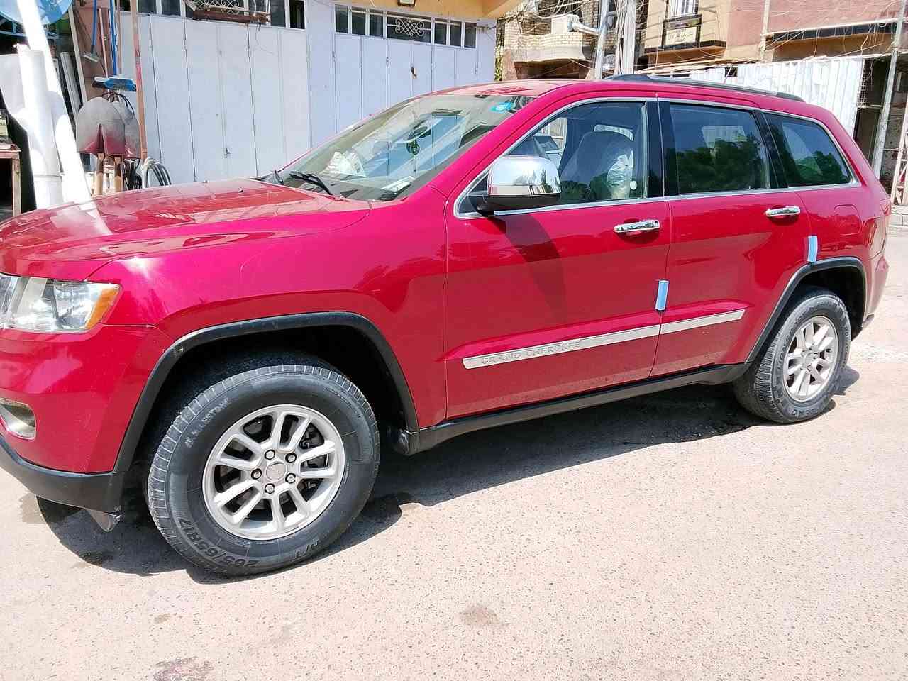 جيب لاريدو • ٢٠١١ • بدون حادث