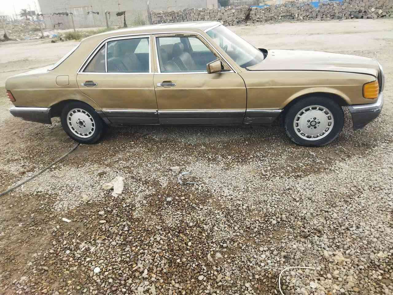 مرسيدس • موديل ١٩٨٤ • رقم نجف