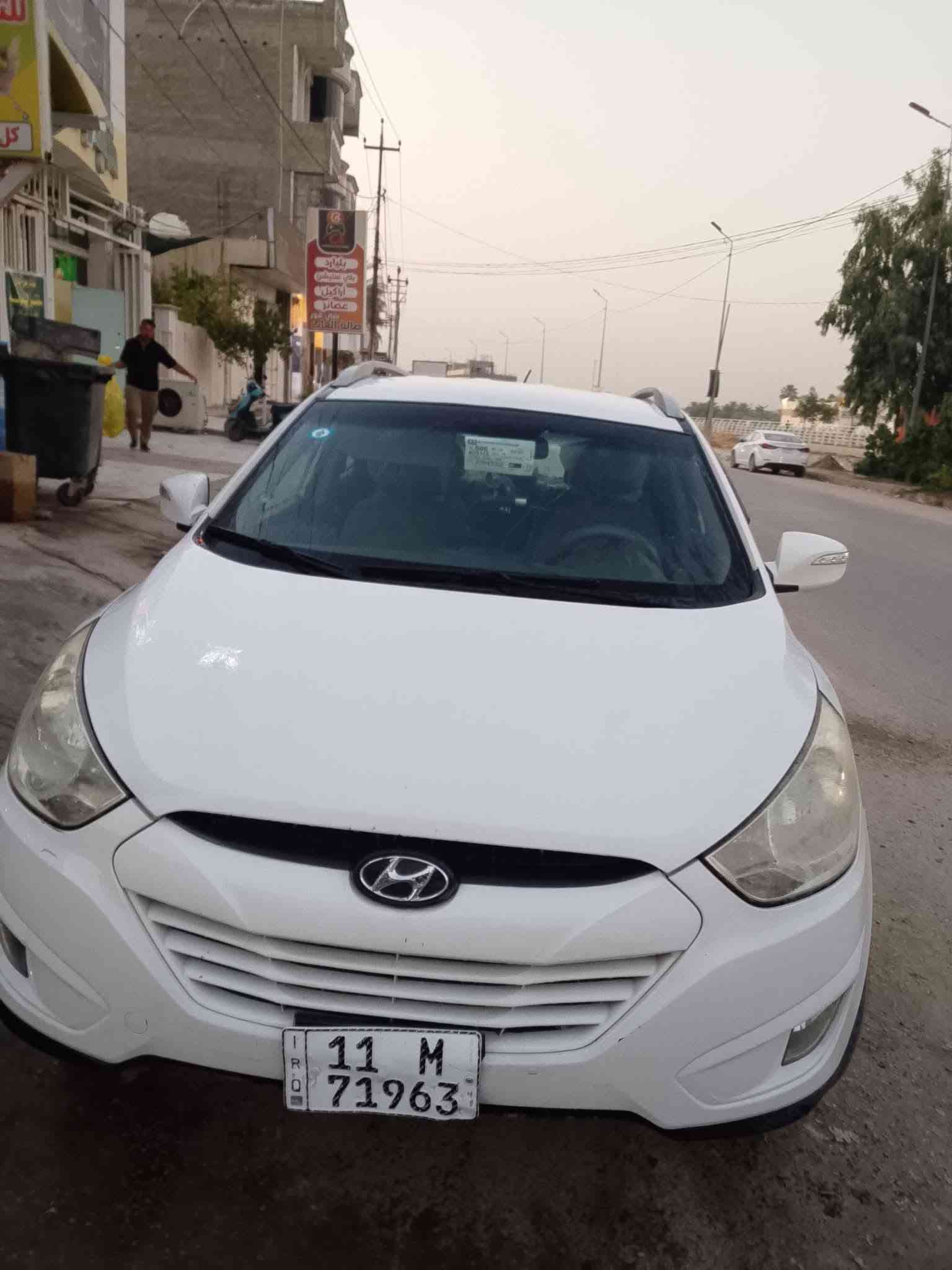 توسان خليجي 116ورقه بدون ضربه ماشيه 110
مكينه دوش سياره علبلاد حلوه ونشطه وتبريد ثلج رقم بغداد مداور ثانيوم 
بيهه بين البابين صبغ اثر شريط الخطه من وخرو جلع الصبغ
ابيعلك حزام بس هيه مو حزام  مكفوله من الضربه وكير ومكينه كفاله وتبريد 
مكاني بلحله مركز المدينه شارع الكورنيش 
***********
***********
بيهن واتساب
