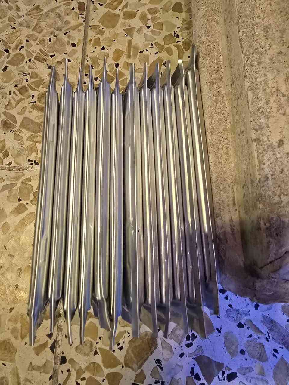 مستمرين بتغيير الخلايا التالفه والمنتفخه لجميع سيارات الهايبرد بطاريات ال 12 فولد نستبدل الخلايا بخليه تتحمل الاجواء الحاره 
للاتصال *********** 
العنوان بغداد العامرية . بسعر 155 الف فقط 
............................................................
ويوجد بطاريات موبز شركه + بطاريات تيست تفصيخ 
كلشي بسعره
