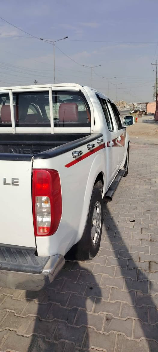 سلام وعليكم بيكم نيفارا 2009 للبيع سيارة بيها مكانات صبغ جاهزة تخم تأيرات تبريد شغال مكينه جديده بطنها جديد مكانات صبغ مكان السيارة بغداد الحسينية مال راشدية السعر 88 وبيها مجال قليل للتواصل عل رقم ***********
