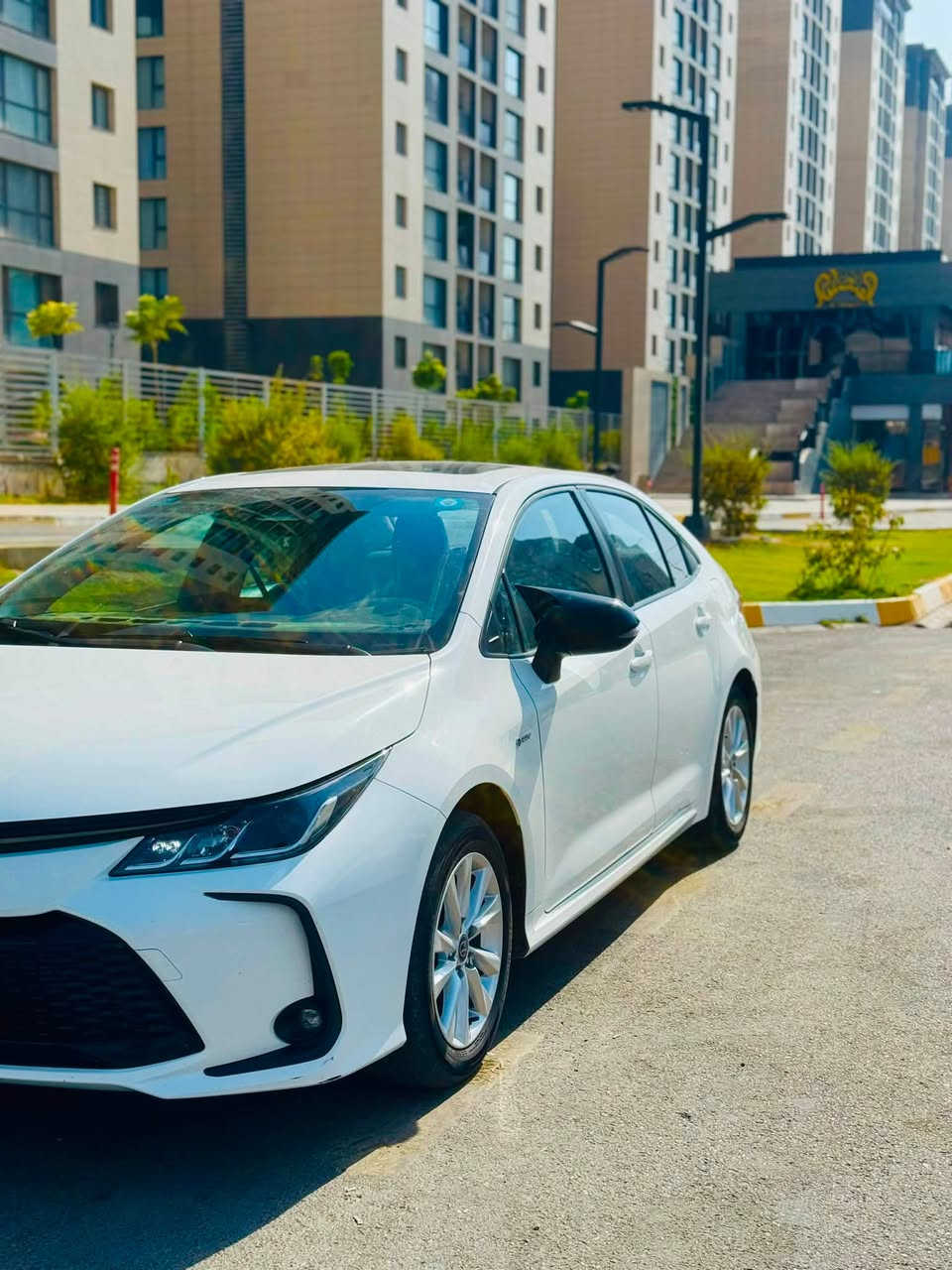 سلام عليكم كورلا هايبرد 2024
مكفولة كفالة عامة من الصبغ والبارد ماشية 21 كيلو من الزيرو على ايدي السيارة عليها هواي كماليات من دوسات حوضية اصلية ودوشمة فوك البلادي ونايلون حراري وعازل جام حراري اصلي  ومري بات مان وسبايدر صندوك اسف على اطالة بس يشتري علمود يعرف رقم بغداد هزة جديدة وبسمي 
  غراضها ولدوسات بعدهن ما مفتوحات  سيارة جديدة كلش بحالة وكالة على ايدي من زيرو لحد الان 
مواصفات 

🔹دخول ذكي بدون مفتاح 

🔹بصمة ابواب 

🔹اشاير بل مري 

🔹لايت زينون +كشافات زينون 

🔹ماطور لايت (يصعد وينزل )

🔹اوتو لايت عالي

🔹اوتو هولد 

🔹سايد بريك بصمة ذكي 

🔹زر EV  

🔹وضعيات قيادة 

🔹داخل جلد 

🔹دركة خياط 

🔹بك لايت لد +سبايدر 

🔹تبريد شاشة ❄️ ثلج  

🔹اكواب حار بارد 

🔹شاشة كار بلي بلوتوث 

🔹عدادات دجتل 

🔹قيادة ذاتية +رادار 

🔹تحذير عند خروج عند مسار +بريك ذاتي عند حاجة 

🔹منافذ طاقة امامية وخلفية 

🔹ويل كب 

مكاني بغداد الكرخ  استفسار
***********

