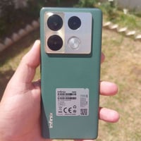 نوت 40 برو 256 • رام 8+8 • شاشة 120 هرتز