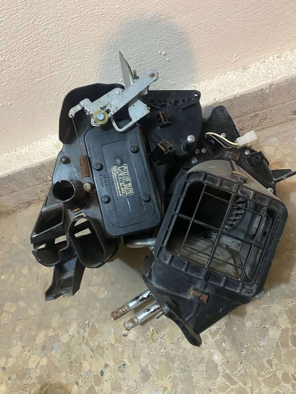 قطع غيار • بدون تفاصيل • للبيع