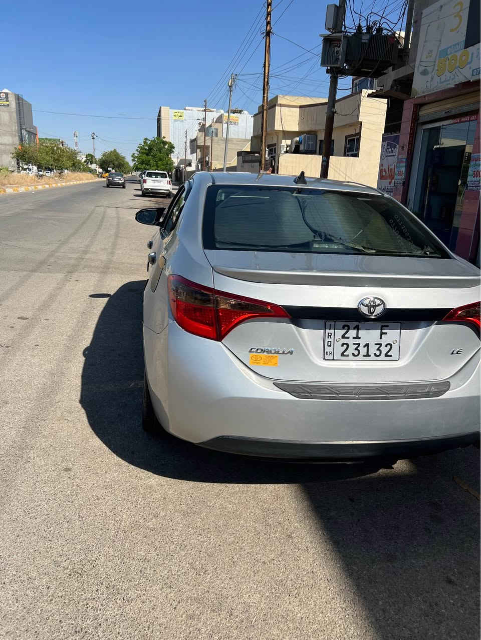 سلام عليكم 
كورلا 17للبيع LE ضررها قطعتين جاملغ سكن وبنيد فقط
بدون دواخل سنويه هزه جديد بطاقه بانزين كامل مكانها كركوك *********** كركوك, العراق
