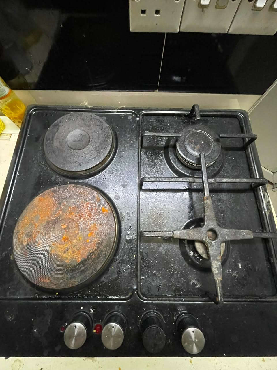 طباخ اربع عيون 2غاز 2 هيتر  سعر30الف واتساب ***********
