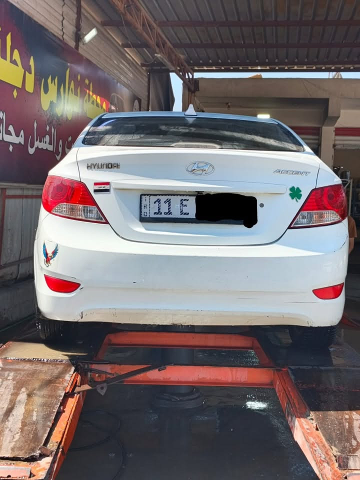اكسنت 2013 خليجي محرك 1600
رقم بغداد انكليزي سنوية وهزه جديدة تحويل ثاني يوم 
السيارة جاهزه صدر تايرات تبريد شاشة كامره
السعر 85 قابل للتفاوض 
الاستفسار ***********
بغداد الزعفرانية
