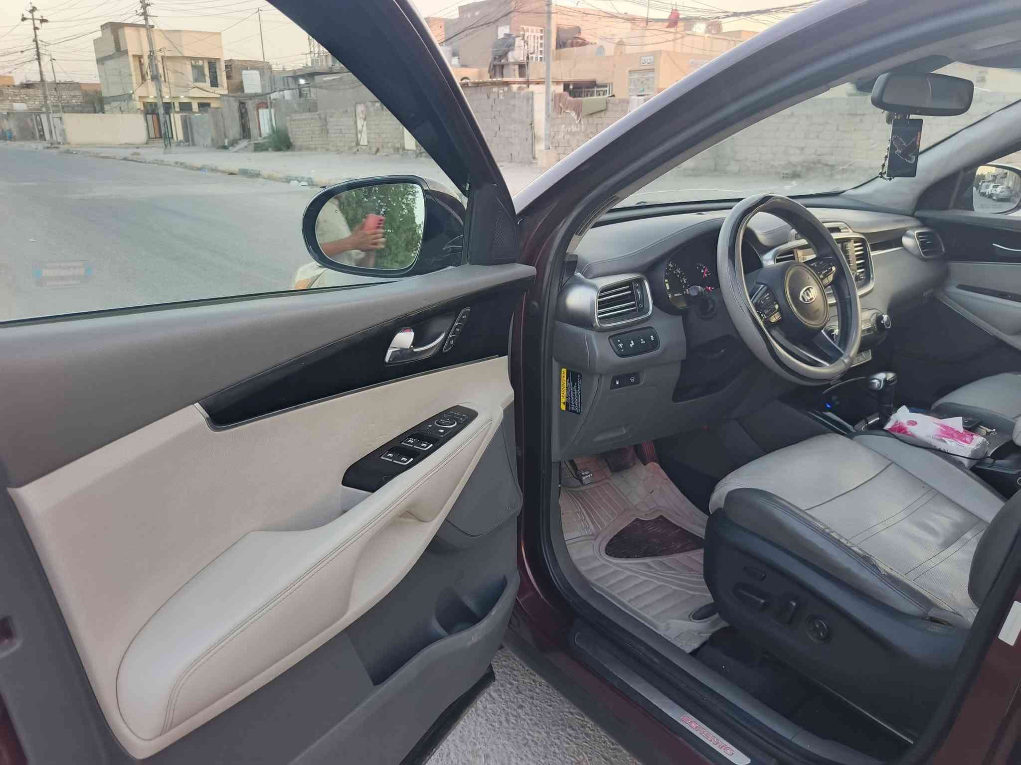 السلام عليكم سياره نوع سورنتو وارد أمريكي موديل 2018 فول مواصفات واحد على واحد أعله فائه بنراما حساس امامي حساس خلفي لادار جانبي مري شفط داخل صاج كشنات كهربا:ي جهتين كشنات تبريد تدفه كشنات جلدتحكم جهتين مكينه سته اسلندر سبعه راكب 3قطع تبريد فورويل خمس بصمات بصمه تشغيل جنطه كهربائي سياره كفاله عامه ما عده بس البنيد رش كلير من امريكه مو بالعراق كير مكينه حداديه كفاله على وضع الشىركه العنوان كربلاء السعر163 وبيها مجال حك الجيه العنوان كربلاء رقم الهاتف ***********
