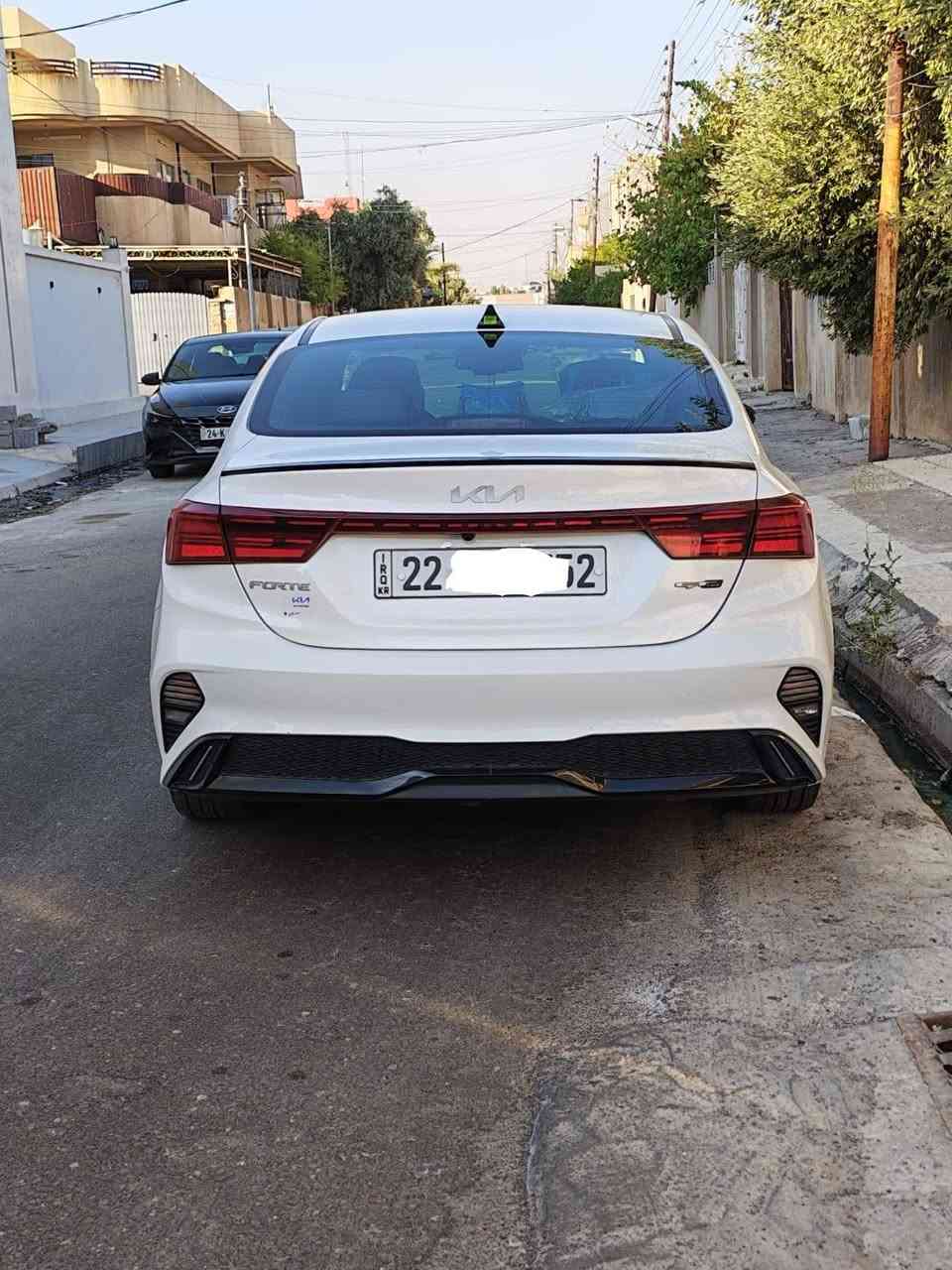 السلام عليكم 
للبيع كيا فورتي جيتي لاين GT line موديل 2023
فول مواصفات 
رقم اربيل هزه ورقم جديد
ماشية 53 ألف ميل
المحرك 2000 دوش المرغوب
المواصفات
فول 1/1
فتحه
بصمة تشغيل وتشغيل عن بعد
تحكمات استيرن 
اوتو هولد
هند بريك بصمه
٣ انضمة قياده
فول رادارات أمامي وخلفي و جانبي
شاشه كبيره
سستم صوت هارلم 
كشنات جلد
شحن واير ليس
اشاير مري
صندوق ذكي

🟢  الضرار 
جاملغ أمامي مبدل و مصبوغ وحافة البوند معدل عل بارد
بدون دواخل بدون ايرباك
السعر 165 وبيهه مجال شي بسيط
مكان السيارة الموصل 
***********
