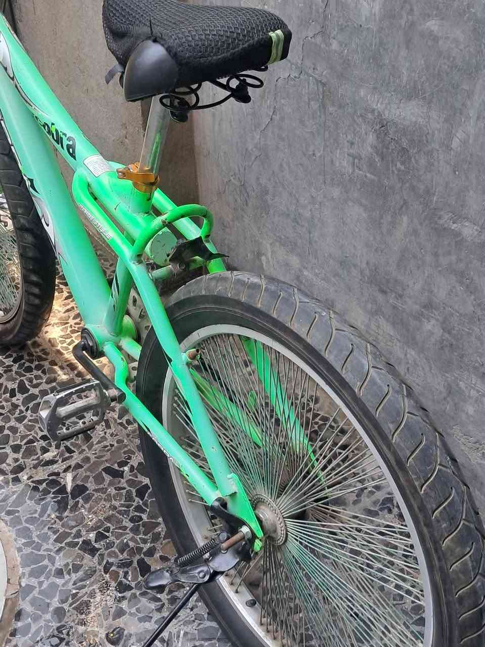 بايسكل bmx جبلي حجم 22 والسعر 70 وبي مجال واي عطل مابي ومستعمل  بحاله جيده العنوان الكماليه حي المعوقين ورقم الهاتف ***********

