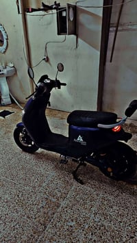 ماطور شحن • نضيف • بطاريات جدد