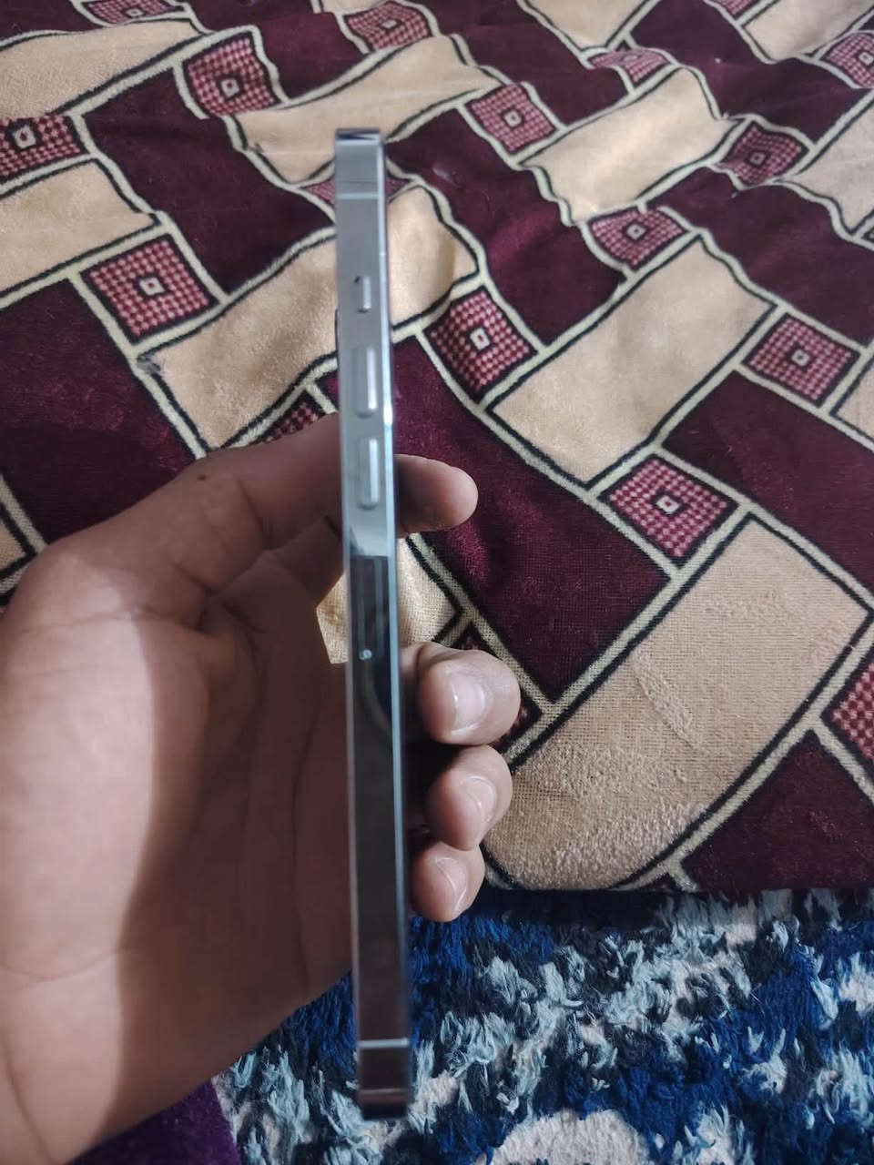 سلام عليكم
ايفون 13 برو ماكس 
بطاريه 86 
مكفول كفاله عامه 
السعر خاص 
التواصل 
***********
